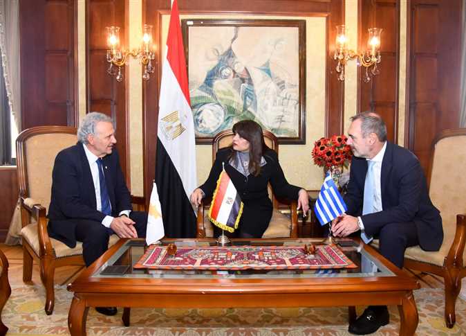  وزيرة الهجرة: حريصون على تعزيز التعاون في المجالات الاقتصادية والسياحية والثقافية بين مصر واليونان وقبرص