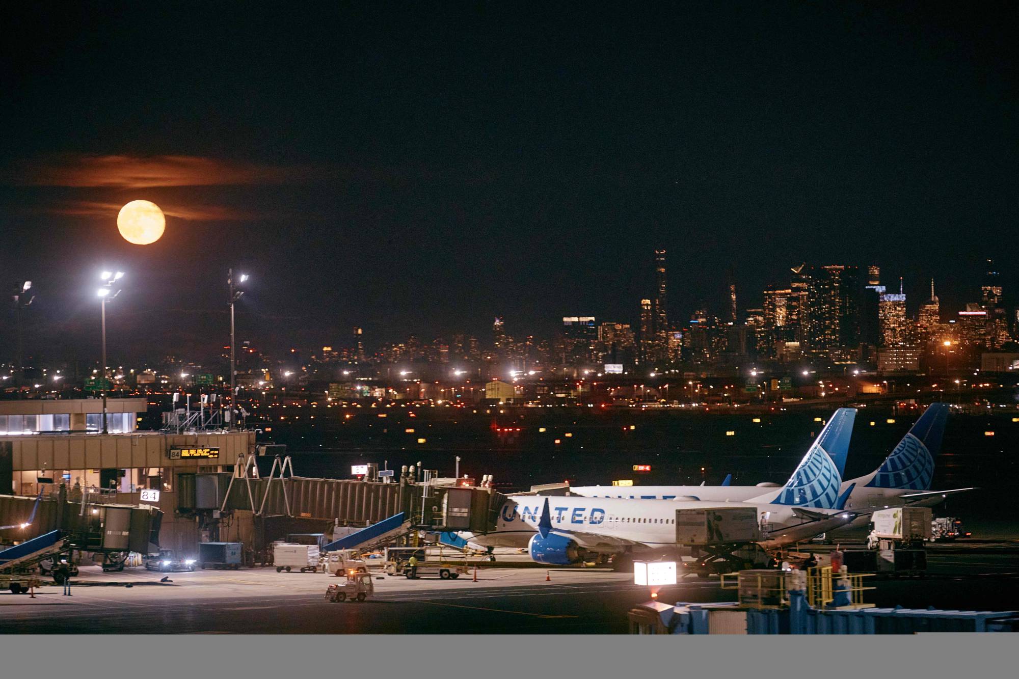  أميركا: تسارع إلغاء الرحلات الجوية بسبب الإغلاق الحكومي