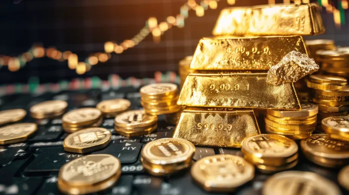 الذهب يصل لأعلى مستوى في أكثر من شهر مع تراجع الدولار