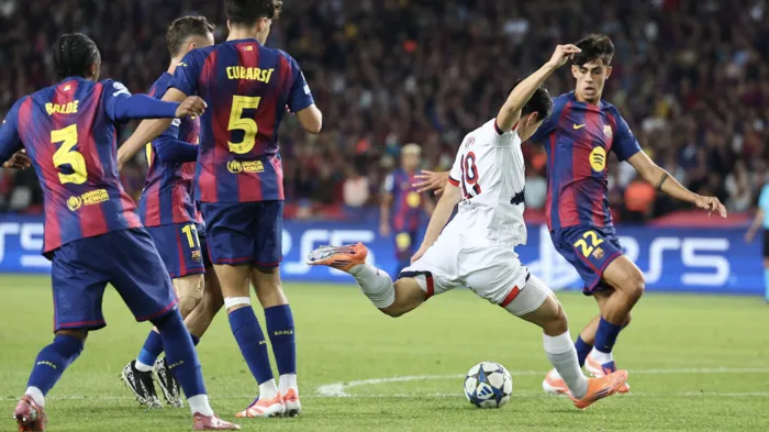 دوري أبطال أوروبا| باريس سان جيرمان يهزم برشلونة.. و"السيتي" يتعثر