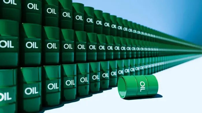 النفط يتراجع بأكثر من 5 % بعد تصريحات ترامب عن اقتراب نهاية الحرب مع إيران