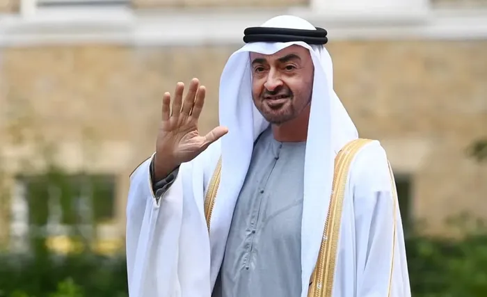 الرئيسان الإماراتي والأمريكي يستعرضان هاتفيا تطورات الأوضاع في الشرق الأوسط