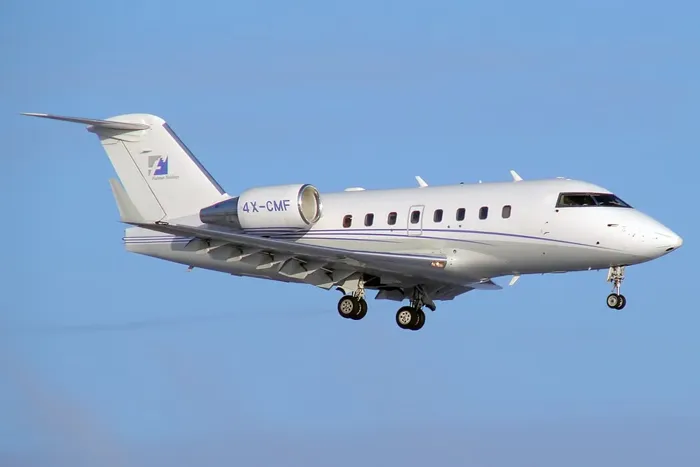 تحطم طائرة خاصة تقل 8 أشخاص بمطار بانجور بولاية مين الأمريكية