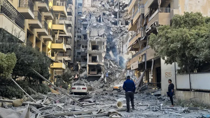 لبنان وإسرائيل يتفقان على وقف النار وإخلاء جنوب الليطاني من عناصر "حزب الله"