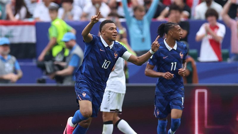 فرنسا تضرب العراق بثلاثية نظيفة في مونديال 2026 وتضمن التأهل