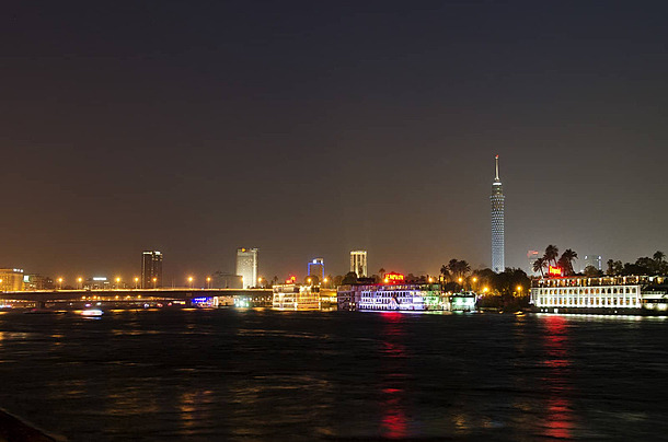 حرب إيران تخفض توقعات النمو الاقتصادي بمصر قليلا