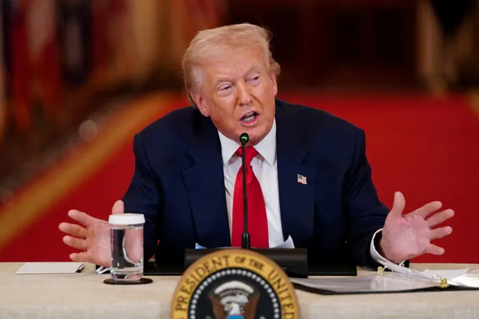 ترامب ينفي وجود دعم روسي لإيران.. ويؤكد: لا نسعى للتهدئة حاليا