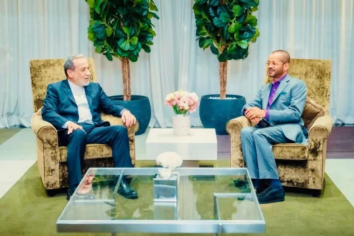 جنيف تحتضن الجولة الثالثة.. وساطة عُمانية بين طهران وواشنطن وسط تصعيد عسكري أمريكي