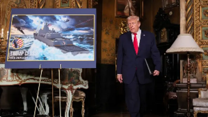 تحمل اسمه.. الرئيس الأمريكي يعلن بناء أكبر وأقوى سفن حربية في تاريخ البشرية