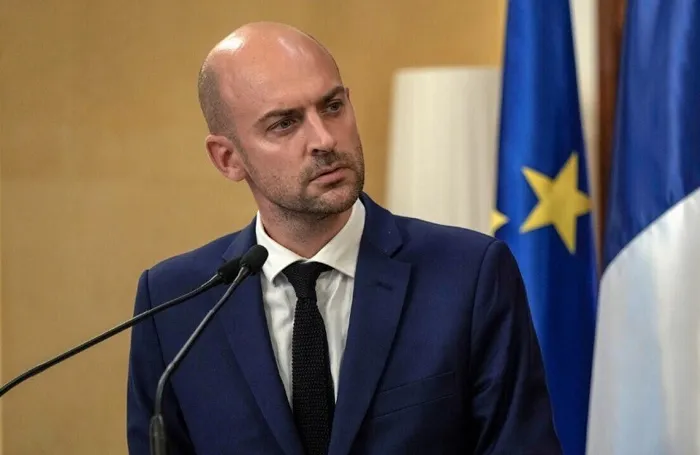 وزير الخارجية الفرنسي: مستعدون للدفاع عن دول الخليج