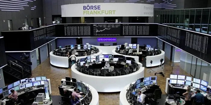 أسهم أوروبا تنتعش بدعم آمال خفض الفائدة الأمريكية