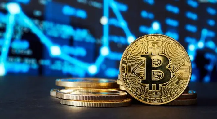 بتكوين تسجل مستوى قياسيا يتجاوز 125 ألف دولار