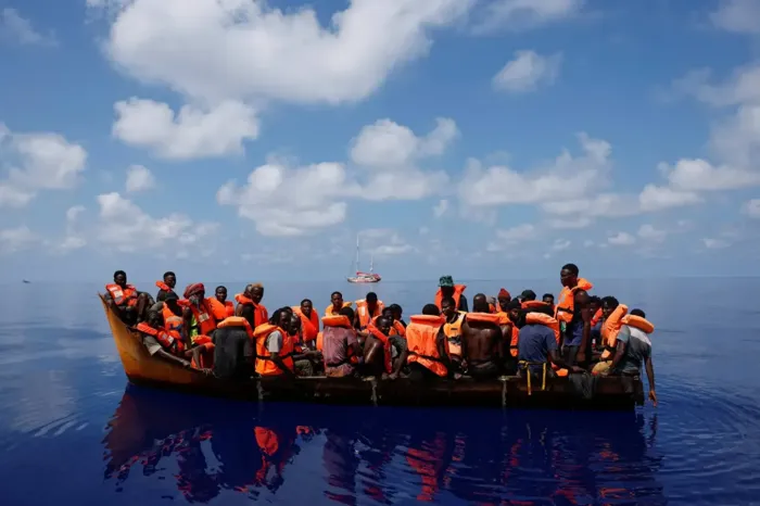 مصرع 60 شخصا في غرق قارب بنيجيريا