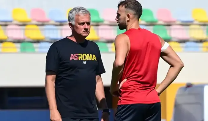 مهاجم ريال مدريد السابق: مورينيو لا يقبل الخسارة بروح رياضية