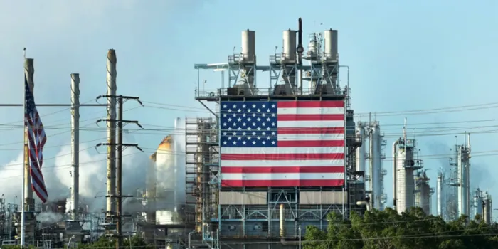 أكبر زيادة يومية منذ 2020.. عقود الخام الأمريكي تقفز إلى 90.90 دولار للبرميل