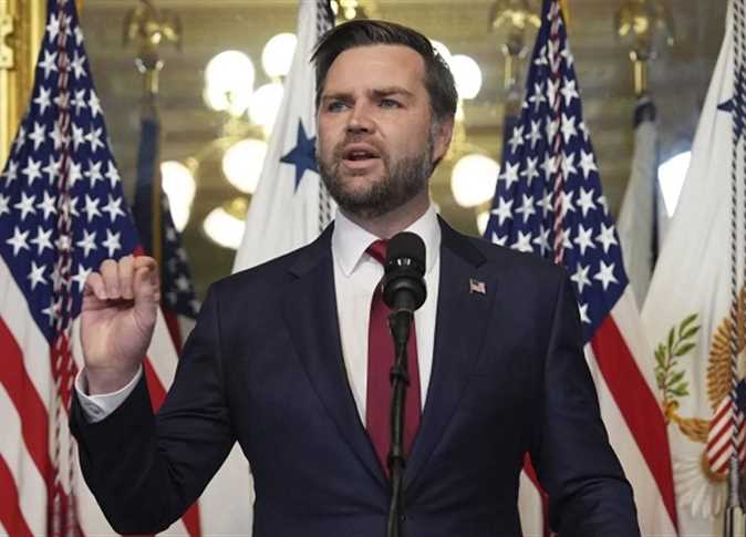 نائب الرئيس الأمريكي يغادر باكستان بعد إعلانه عدم التوصل لاتفاق مع إيران