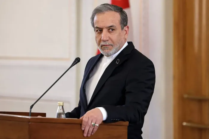وزير الخارجية الإيراني: استئناف المفاوضات مع واشنطن "ليس قريبا"