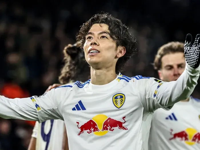 تاناكا هدف مانشستر يونايتد في الانتقالات الصيفية