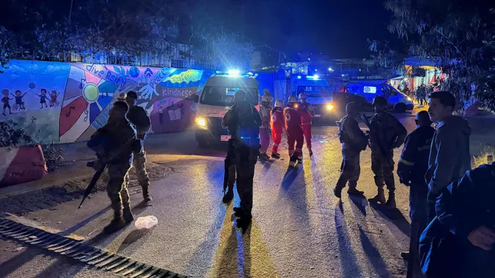 ملعب رياضي أم مركز عسكري؟.. إسرائيل تبرر قصف"عين الحلوة" وحماس تنفي